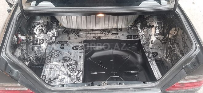 Mercedes E 250 1994, 555,550 km - 2.5 л - Bakı