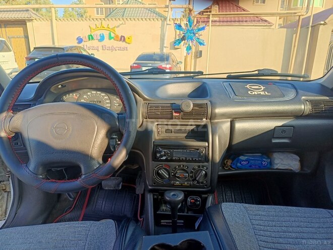 Opel Astra 1995, 425,000 km - 1.6 l - Bakı