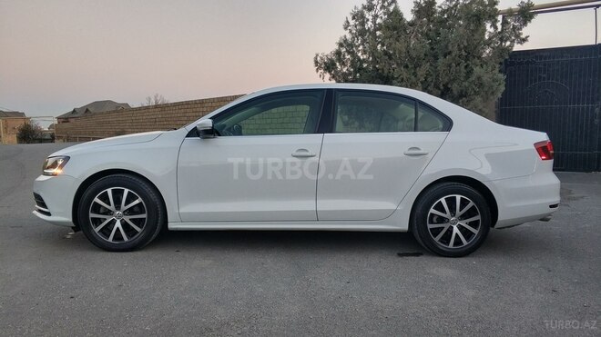 Volkswagen Jetta 2017, 123,919 km - 1.4 l - Bakı