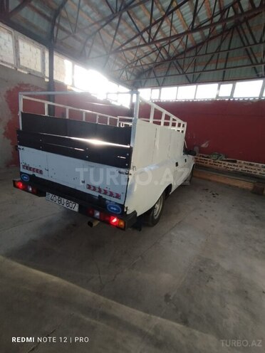 GAZ 31029 1993, 175,000 km - 2.3 l - Quba