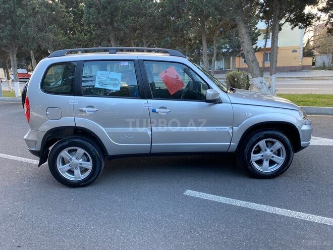 Chevrolet Niva 2018, 9,243 km - 1.7 l - Bakı