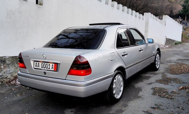Mercedes C 200 1997, 246,000 km - 2.0 l - Şəki