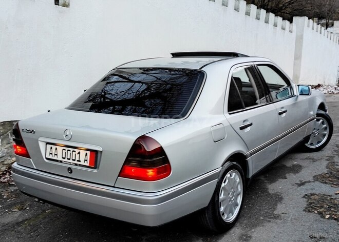 Mercedes C 200 1997, 246,000 km - 2.0 l - Şəki