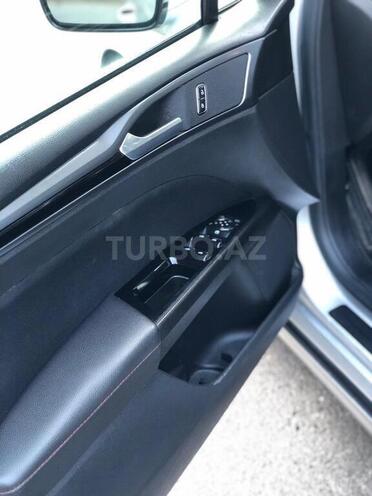 Ford Fusion 2015, 251,058 km - 1.5 l - Sumqayıt