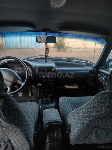 GAZ 3102 1999, 143,000 km - 2.5 л - Balakən