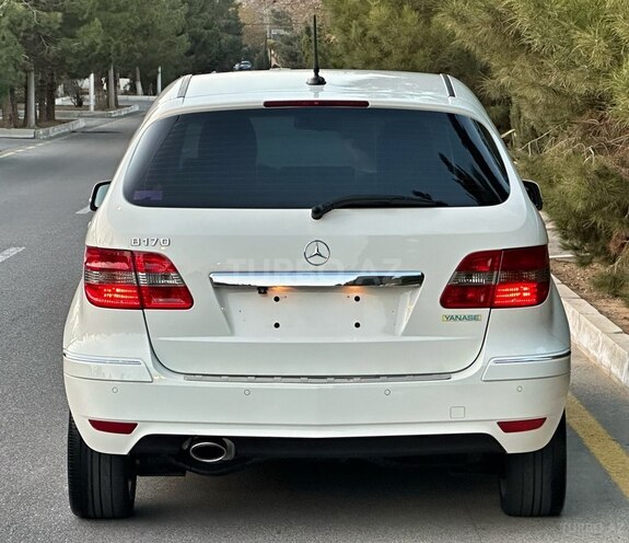 Mercedes B 180 2008, 77,000 km - 1.7 l - Bakı