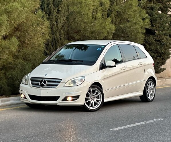 Mercedes B 180 2008, 77,000 km - 1.7 l - Bakı