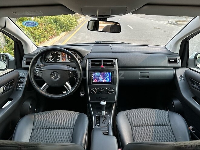 Mercedes B 180 2008, 77,000 km - 1.7 l - Bakı