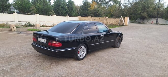 Mercedes E 280 1997, 432,012 km - 2.8 l - Salyan