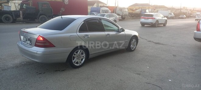 Mercedes C 240 2001, 400,000 km - 2.4 л - Bakı