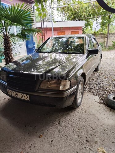 Mercedes C 180 1994, 392,000 km - 1.8 l - Xudat