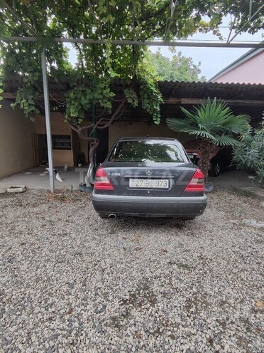 Mercedes C 180 1994, 392,000 km - 1.8 l - Xudat