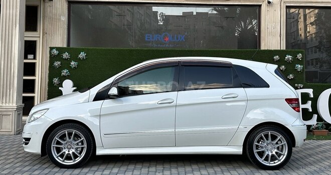 Mercedes B 170 2008, 77,000 km - 1.7 l - Bakı