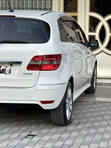 Mercedes B 170 2008, 77,000 km - 1.7 l - Bakı