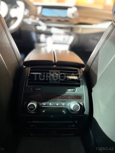 BMW M5 2014, 75,000 km - 4.4 l - Bakı