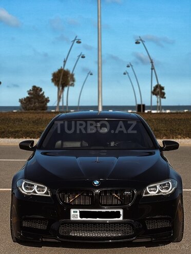 BMW M5 2014, 75,000 km - 4.4 l - Bakı