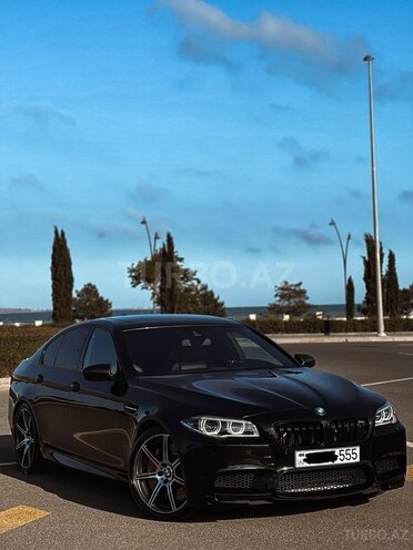 BMW M5 2014, 75,000 km - 4.4 l - Bakı