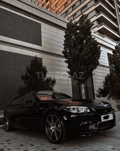 BMW M5 2014, 75,000 km - 4.4 l - Bakı
