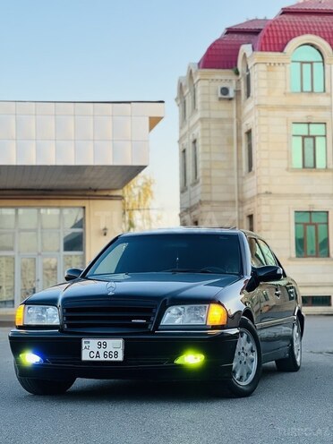 Mercedes C 230 2000, 182,668 km - 2.3 л - İmişli