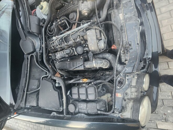Mercedes E 270 2001, 32,500 km - 2.7 l - Şamaxı
