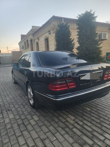 Mercedes E 270 2001, 32,500 km - 2.7 l - Şamaxı