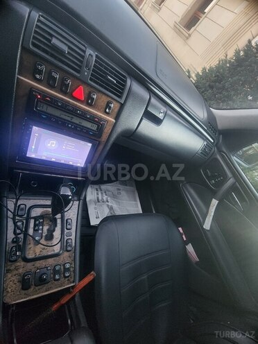 Mercedes E 270 2001, 32,500 km - 2.7 l - Şamaxı