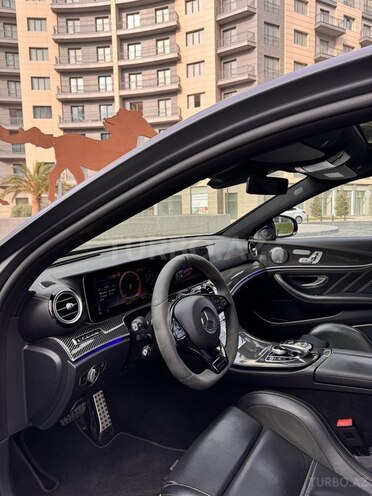 Mercedes  2018, 48,000 km - 4.0 л - Bakı