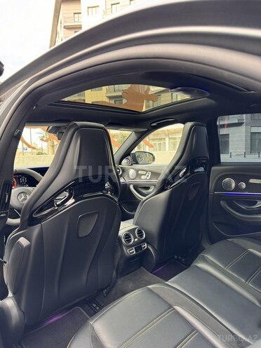 Mercedes  2018, 48,000 km - 4.0 л - Bakı