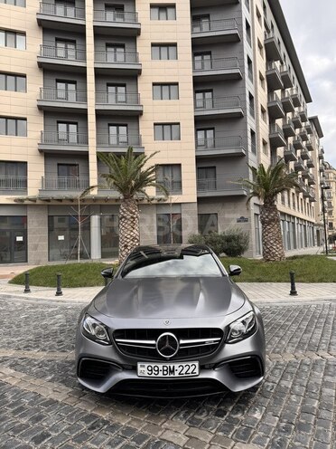 Mercedes  2018, 48,000 km - 4.0 л - Bakı