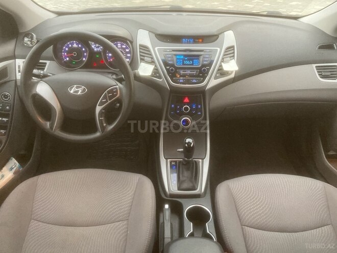 Hyundai Elantra 2015, 154,497 km - 1.8 l - Bakı