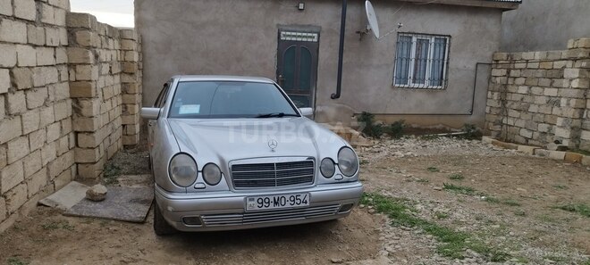Mercedes E 230 1996, 593,542 km - 2.3 l - Bakı