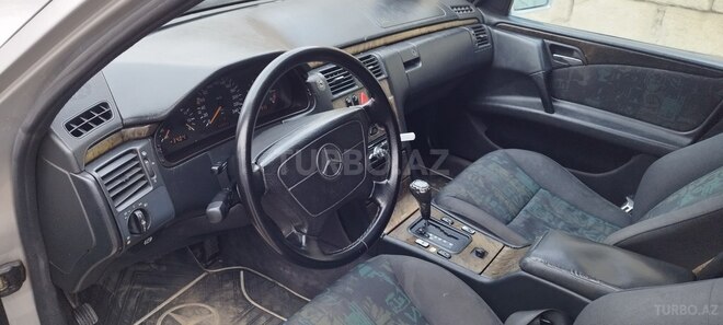 Mercedes E 230 1996, 593,542 km - 2.3 l - Bakı