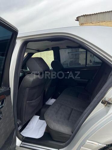Mercedes C 180 1997, 319,000 km - 1.8 л - Bakı