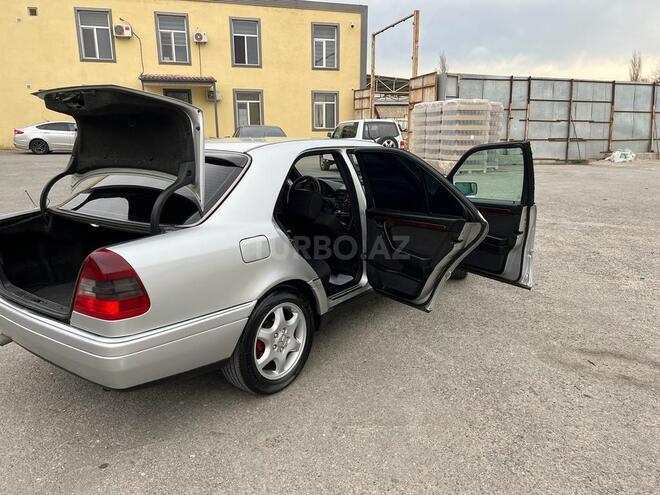 Mercedes C 180 1997, 319,000 km - 1.8 л - Bakı
