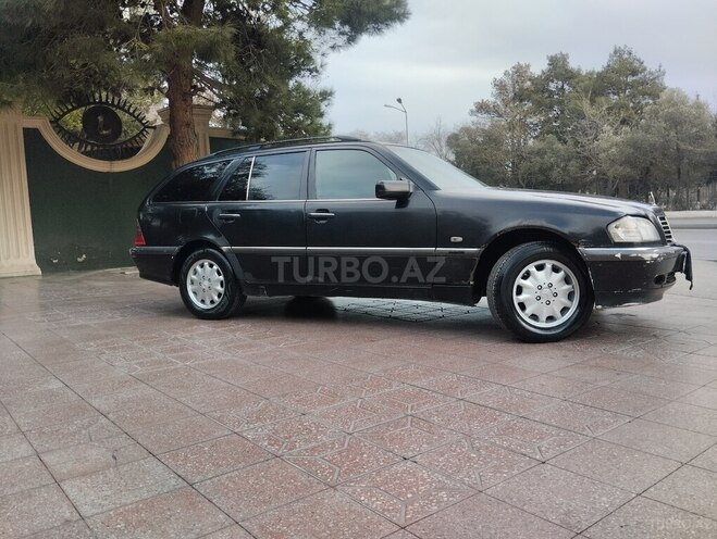 Mercedes C 220 1999, 240,000 km - 2.2 л - Bakı