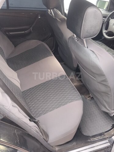 Mercedes C 220 1999, 240,000 km - 2.2 л - Bakı