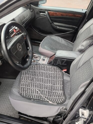 Mercedes C 220 1999, 240,000 km - 2.2 л - Bakı