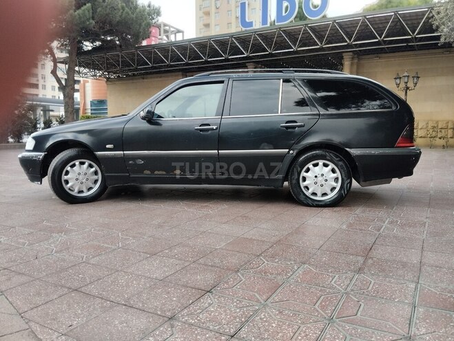 Mercedes C 220 1999, 240,000 km - 2.2 л - Bakı