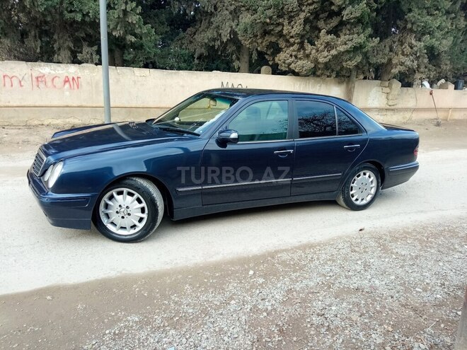 Mercedes E 220 2001, 211,325 km - 2.2 л - Bakı