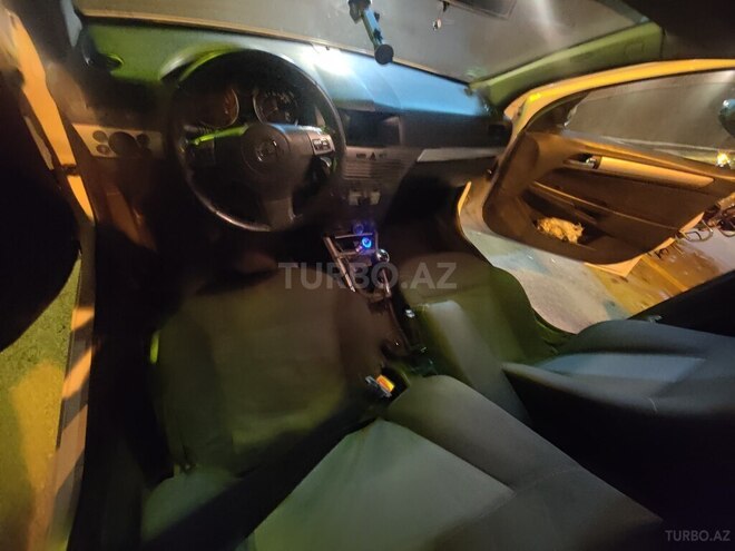 Opel Astra 2006, 277,000 km - 1.9 л - Bakı