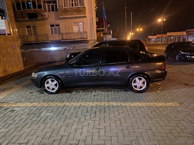 Opel Vectra 1996, 256,423 km - 1.8 l - Şəki