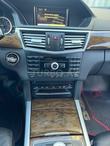 Mercedes E 220 2012, 253,000 km - 2.2 l - Bakı