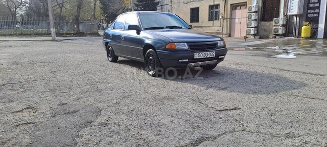 Opel Astra 1993, 100,000 km - 1.4 l - Sumqayıt