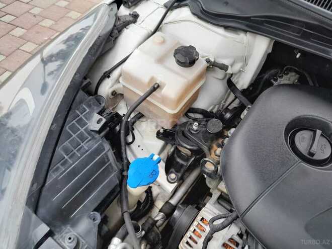 Hyundai i40 2014, 240,000 km - 2.0 l - Şirvan