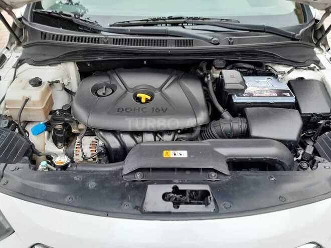 Hyundai i40 2014, 240,000 km - 2.0 l - Şirvan