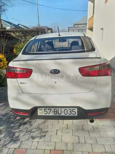 Kia Rio 2013, 244,000 km - 1.2 л - Şəki