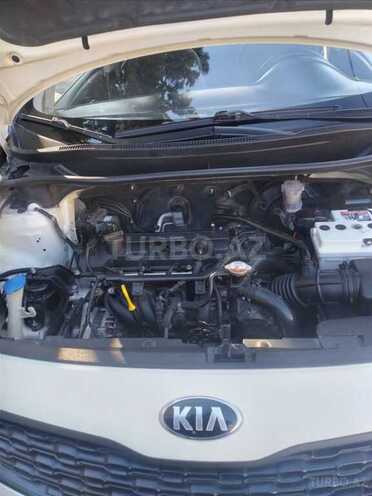 Kia Rio 2013, 244,000 km - 1.2 л - Şəki
