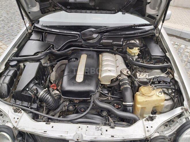 Mercedes E 220 1999, 407,000 km - 2.2 l - Bakı