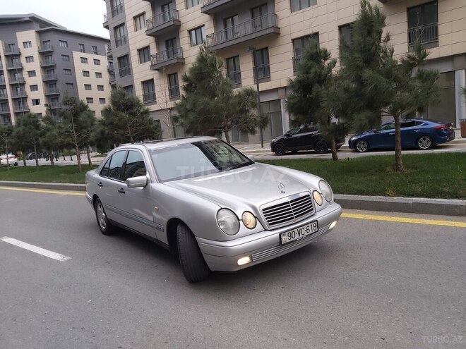 Mercedes E 220 1999, 407,000 km - 2.2 l - Bakı