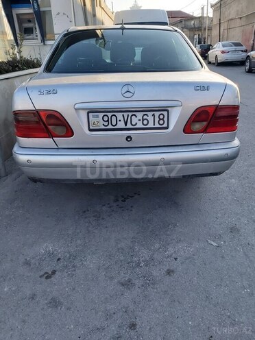Mercedes E 220 1999, 407,000 km - 2.2 l - Bakı